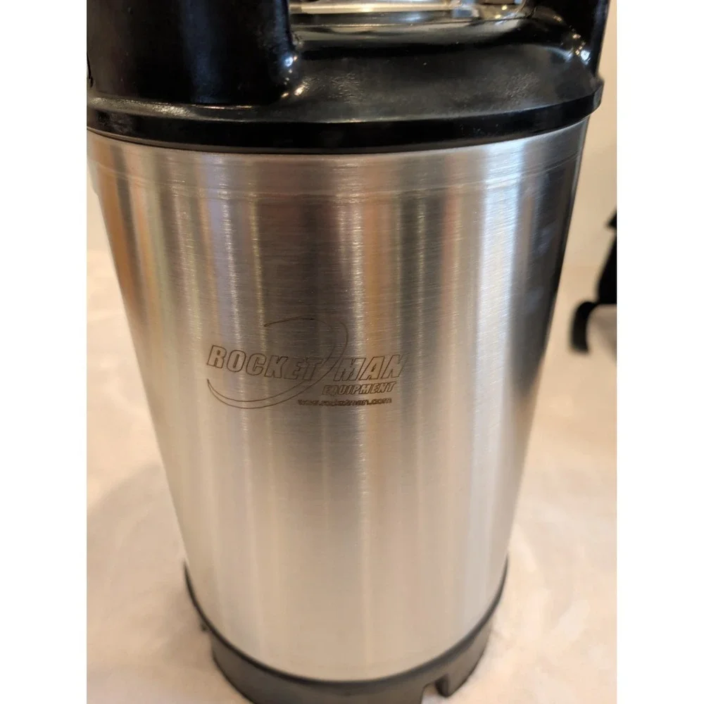 Rocket‎ Man M1002 Mobile Drink System Backpack Beverage Dispenser Coffee Stadium